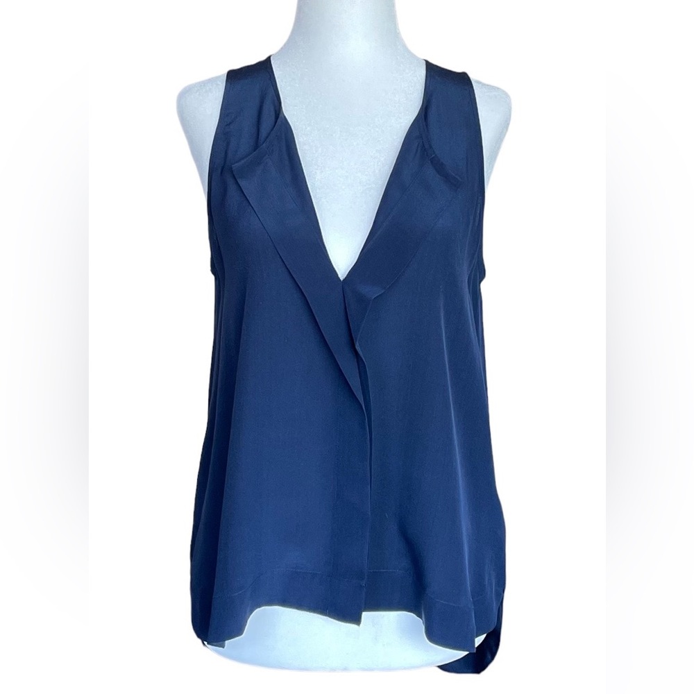 NWOT Alice + Olivia Silk Pleated Tank